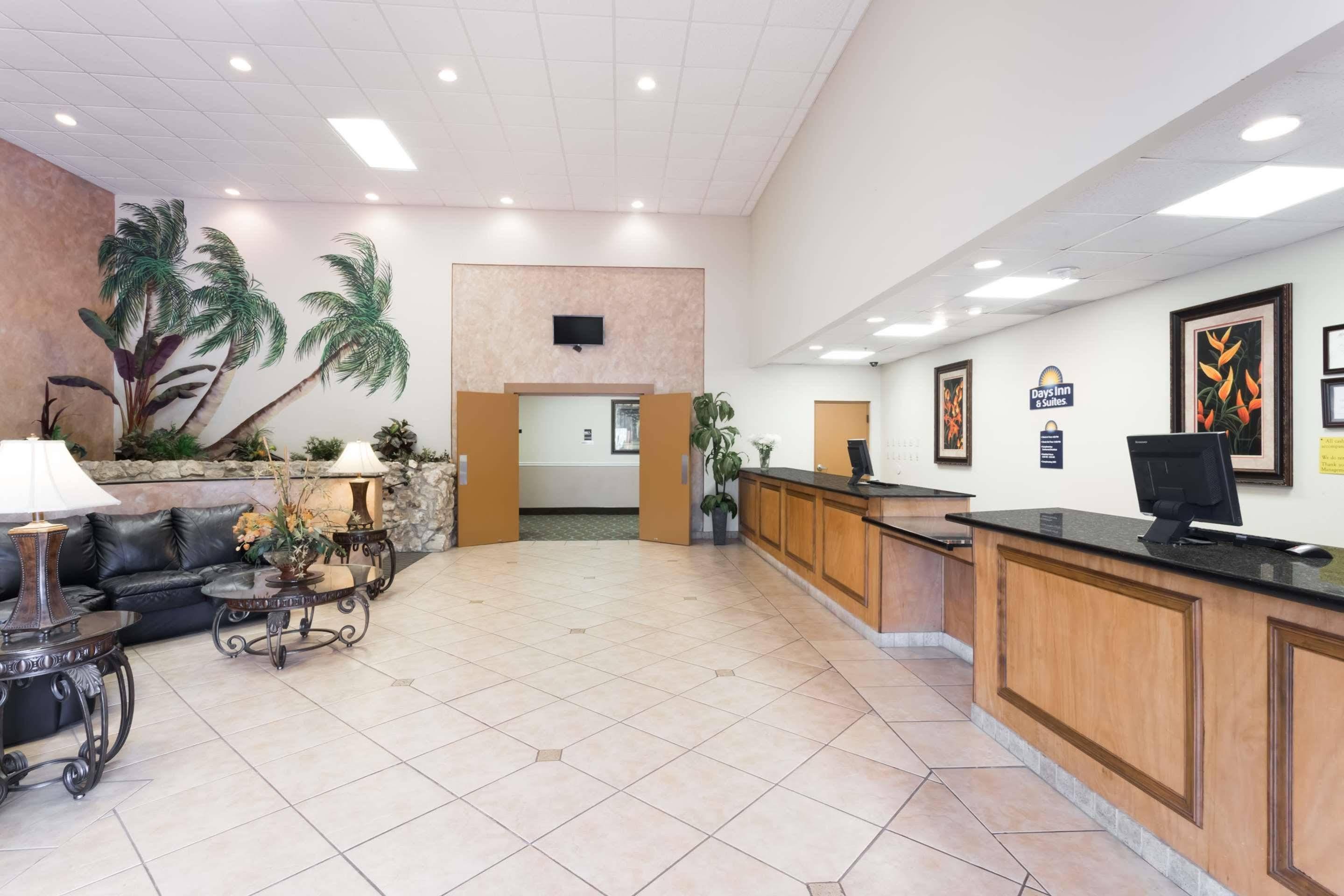 Days Inn & Suites By Wyndham Clermont Eksteriør bilde