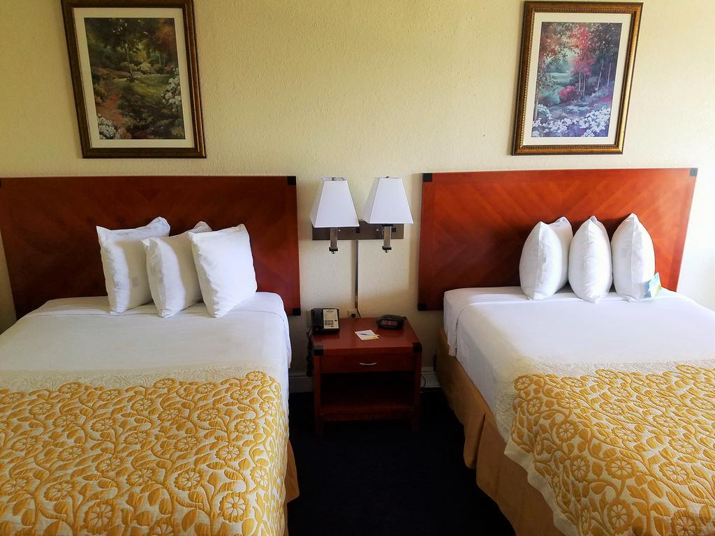 Days Inn & Suites By Wyndham Clermont Eksteriør bilde