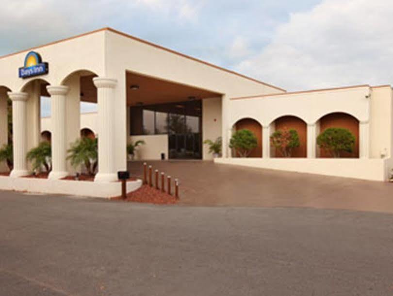 Days Inn & Suites By Wyndham Clermont Eksteriør bilde