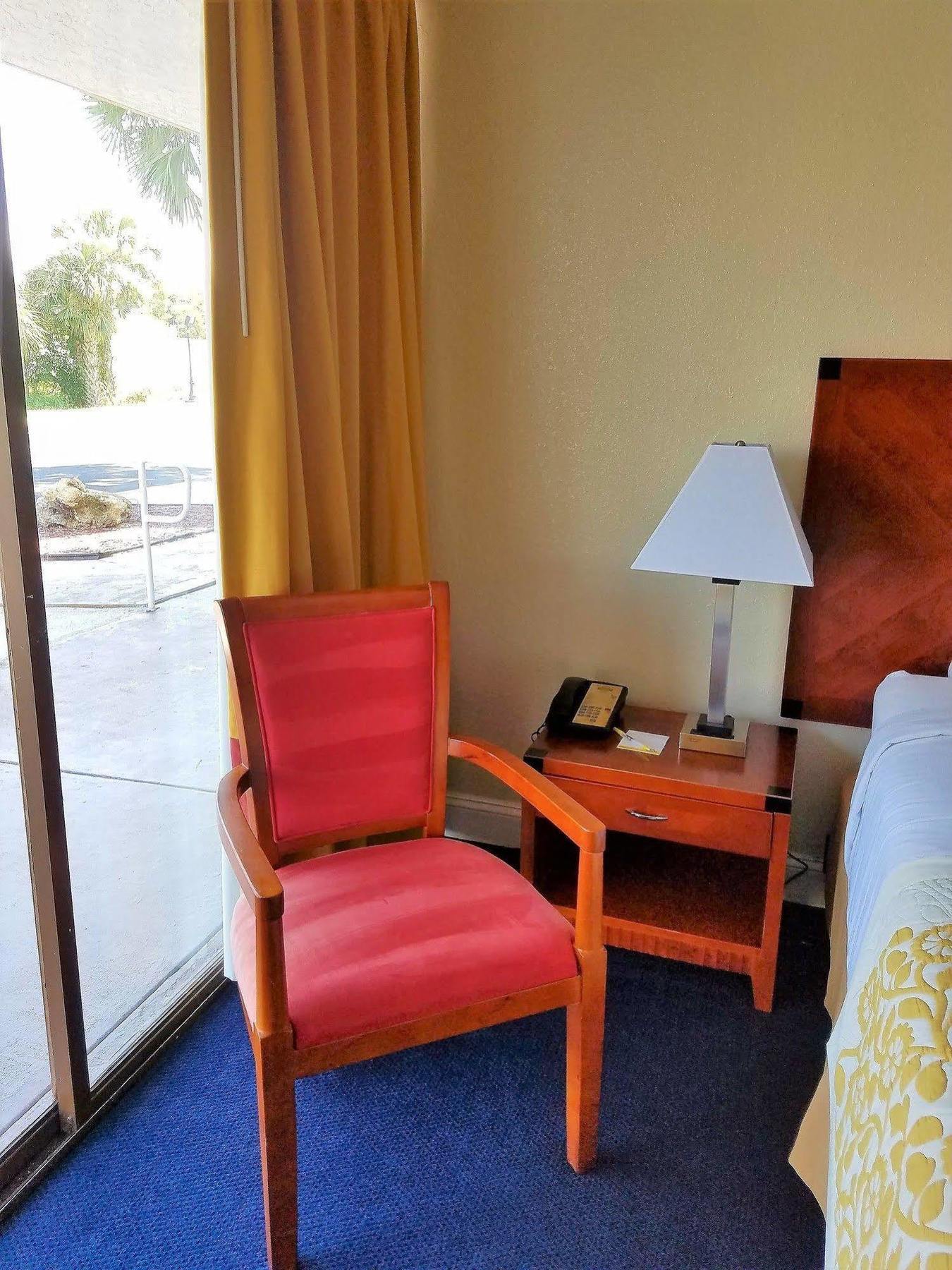 Days Inn & Suites By Wyndham Clermont Eksteriør bilde