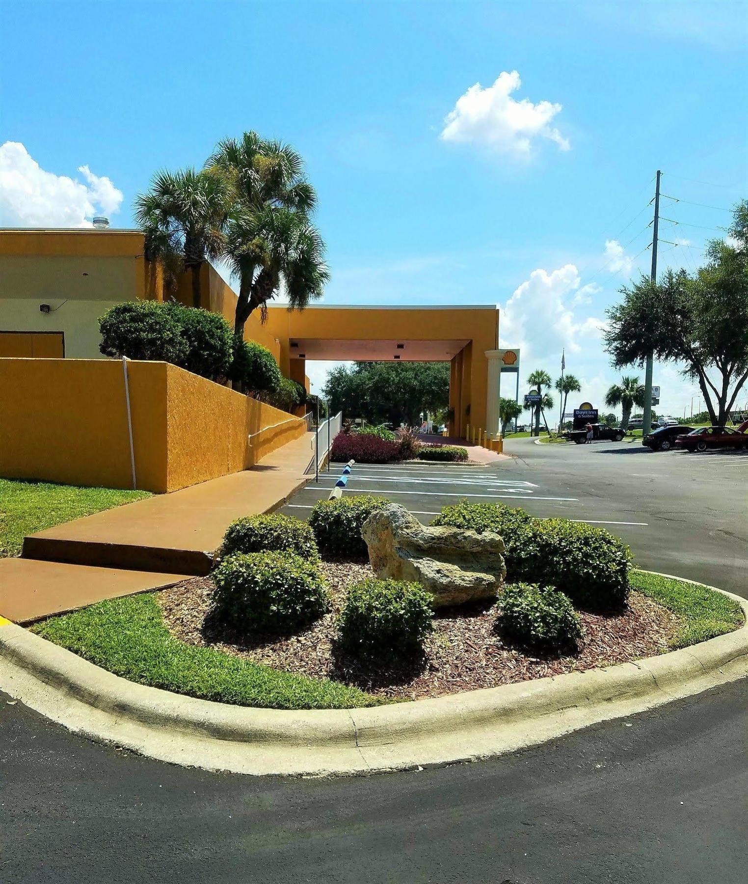 Days Inn & Suites By Wyndham Clermont Eksteriør bilde