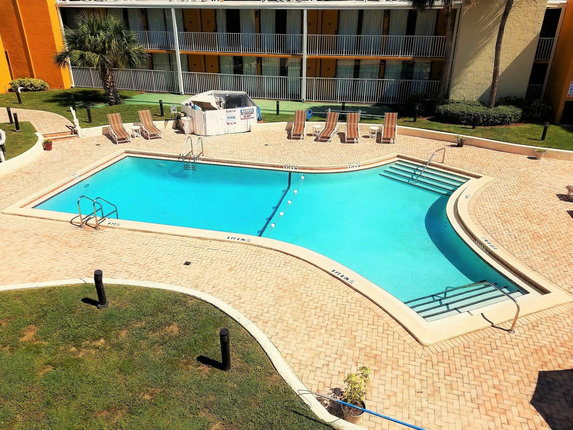 Days Inn & Suites By Wyndham Clermont Eksteriør bilde